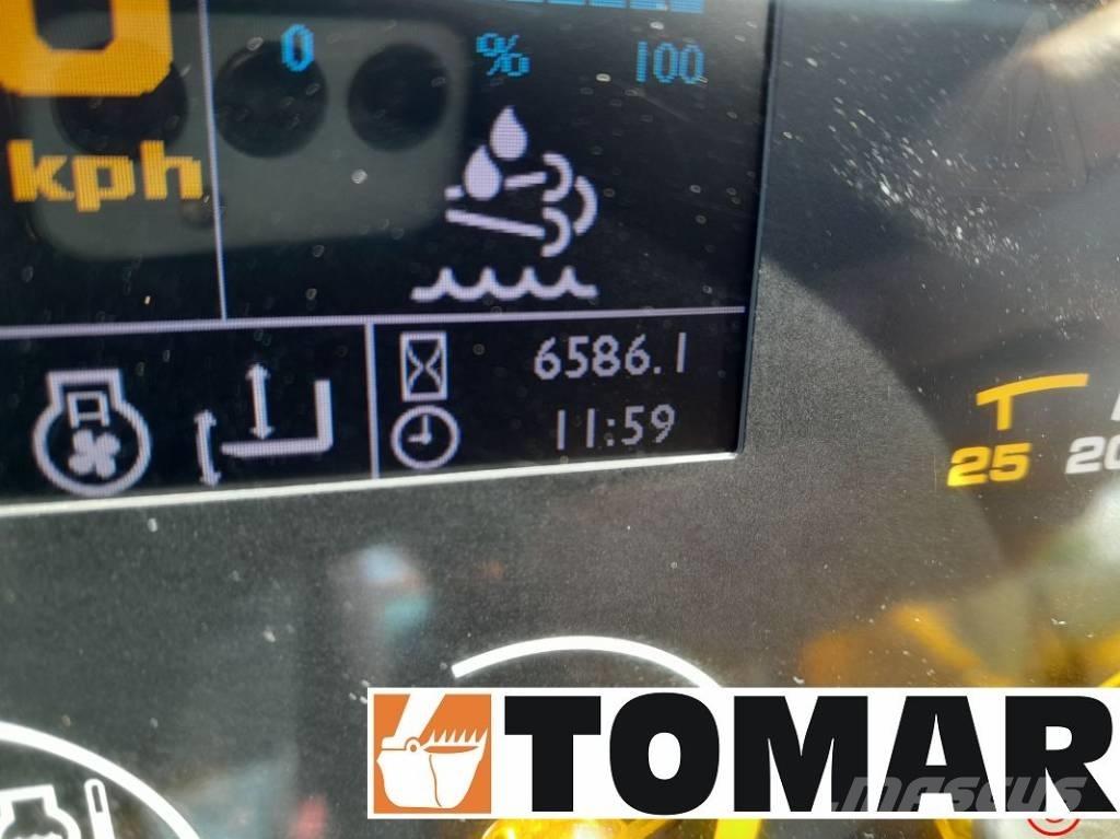 JCB 560-80 Teleskopické manipulátory