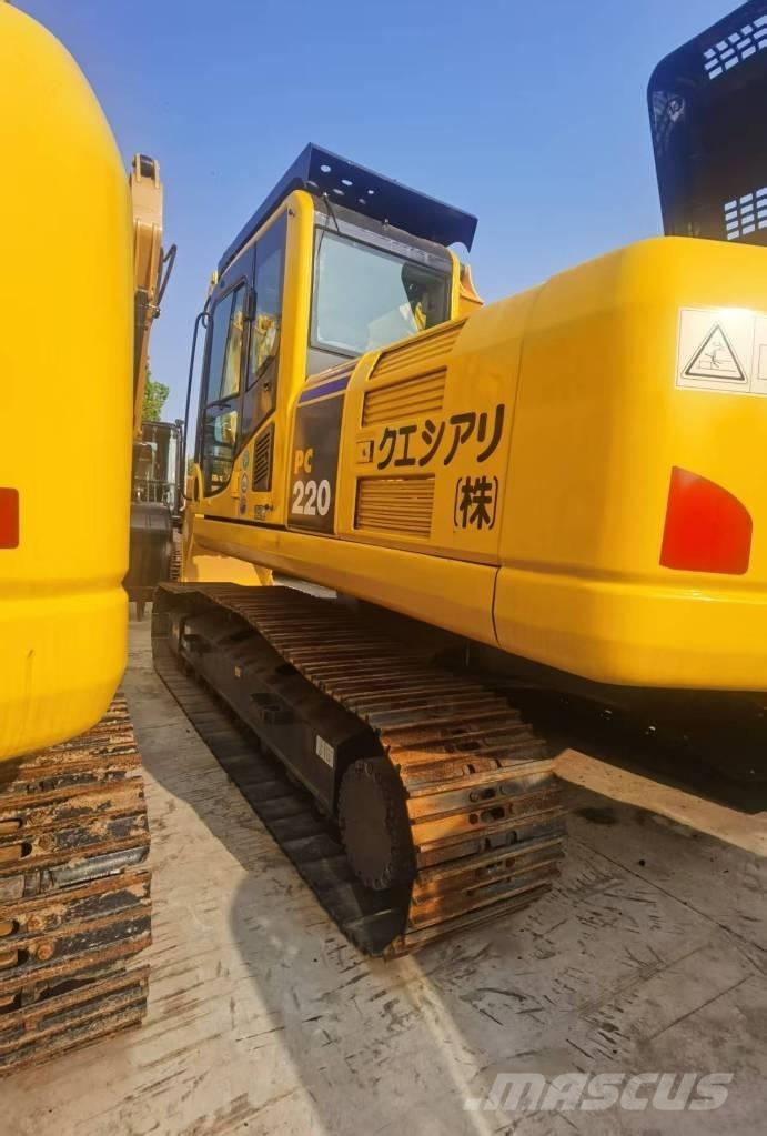 Komatsu PC 220-8 Pásové rýpadlá