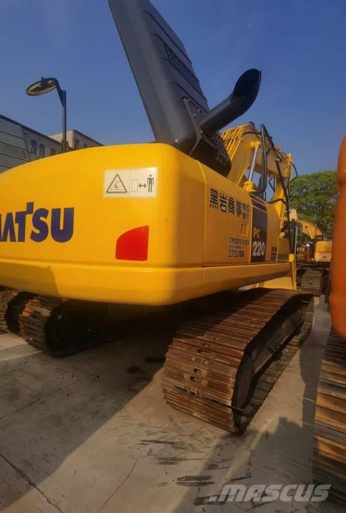 Komatsu PC 220-8 Pásové rýpadlá