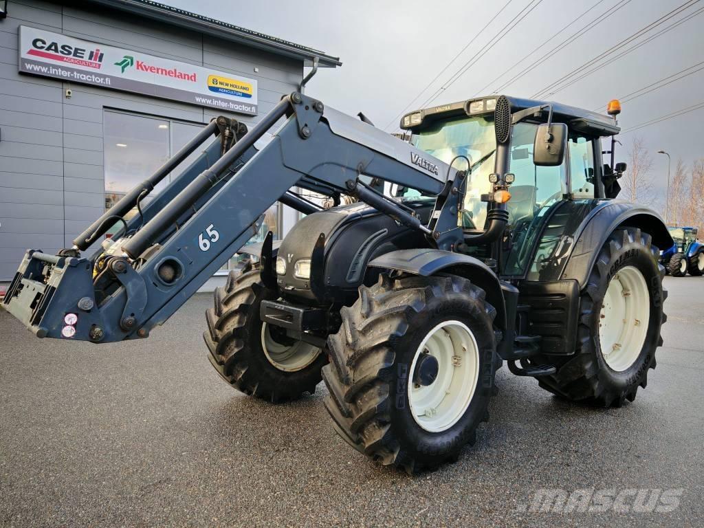 Valtra N 142 Versu Traktory