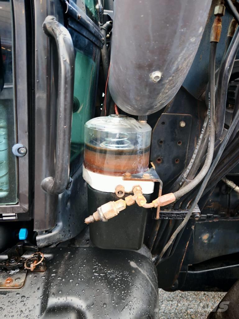 Valtra N 142 Versu Traktory