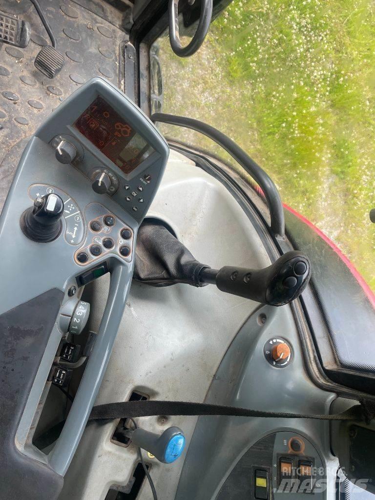 Valtra N 121 Traktory