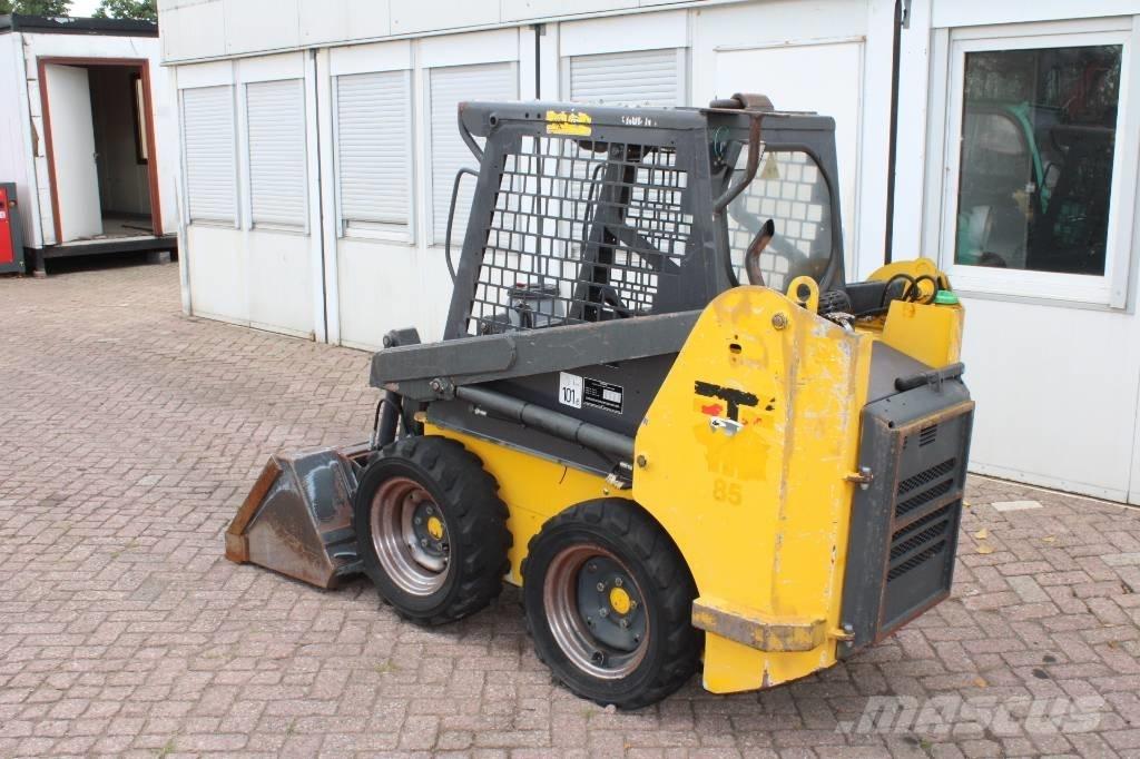 Thomas T85 Šmykom riadené nakladače