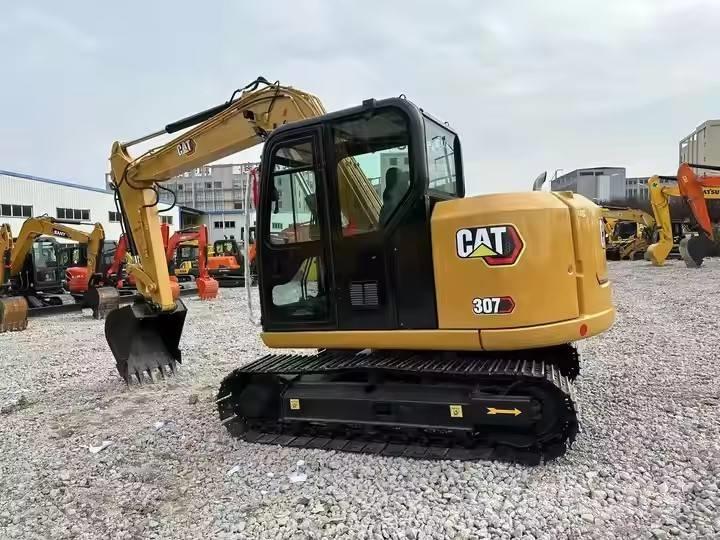 CAT 307 Pásové rýpadlá