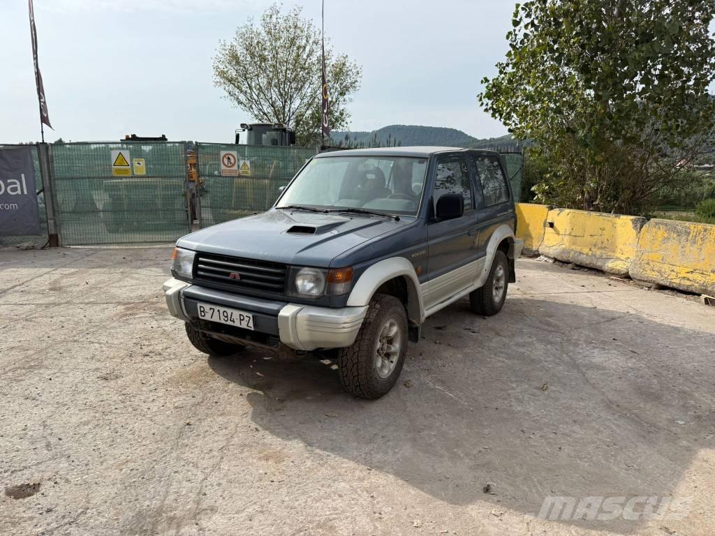 Mitsubishi Montero Automobily