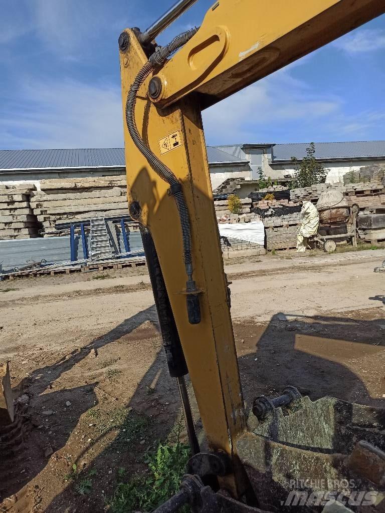 CAT 302.5 C Mini rýpadlá < 7t