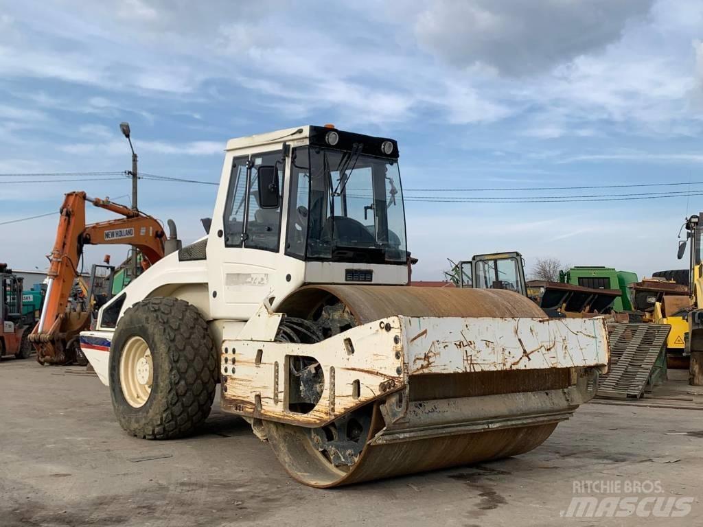 Bomag BW 213 D H-4 Ťahačové valce