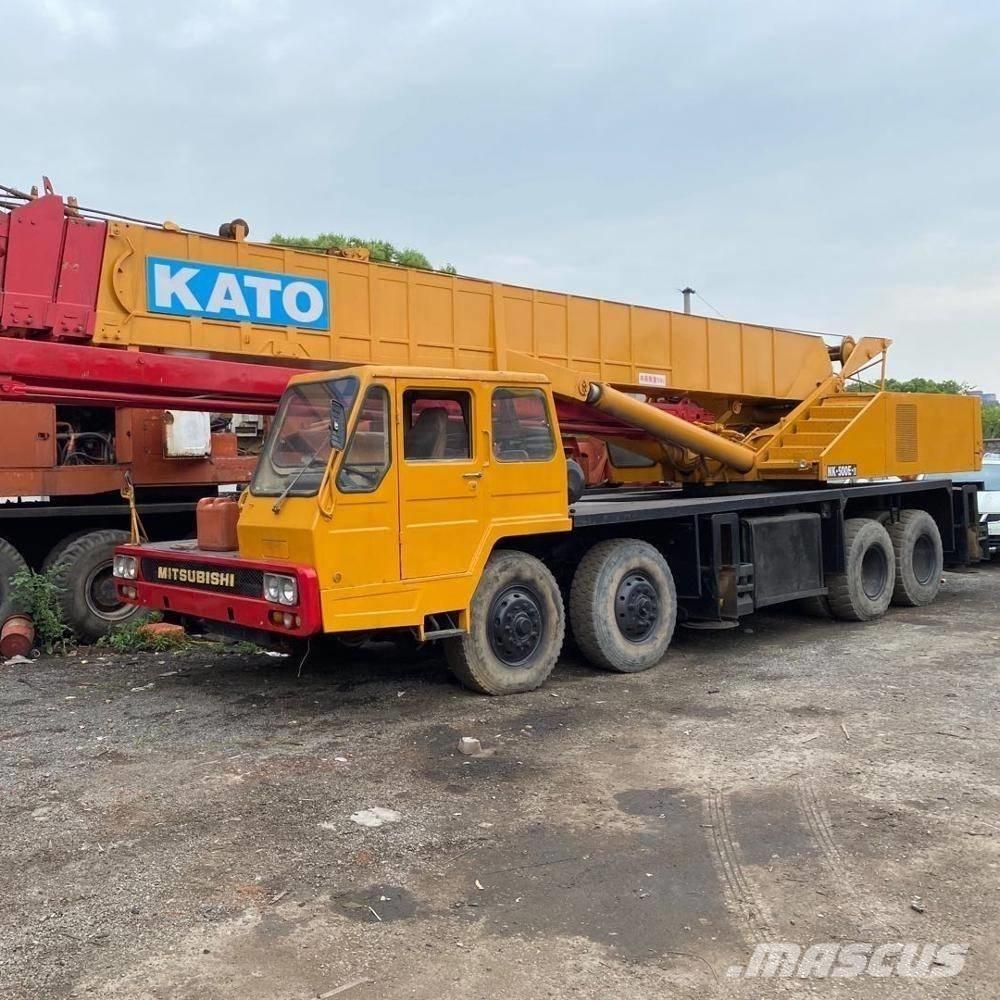 Kato 250 Univerzálne terénne žeriavy