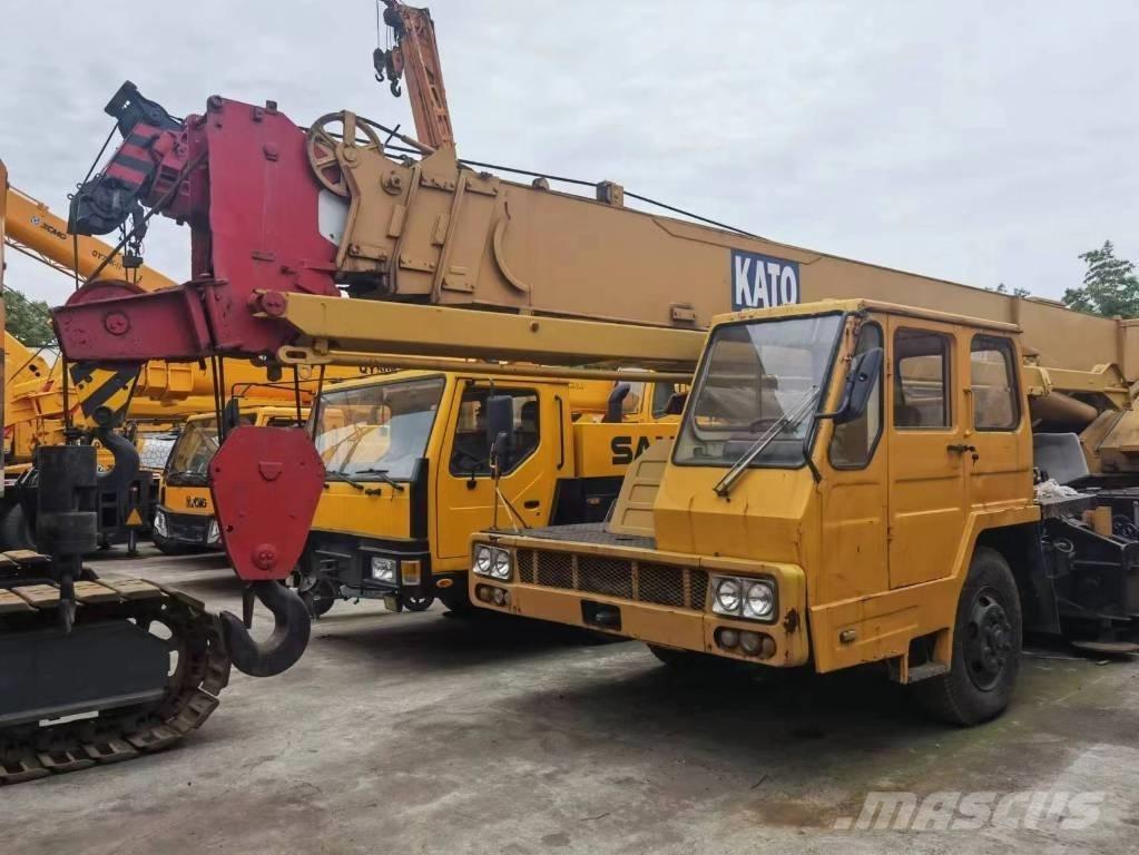 Kato 250 Univerzálne terénne žeriavy