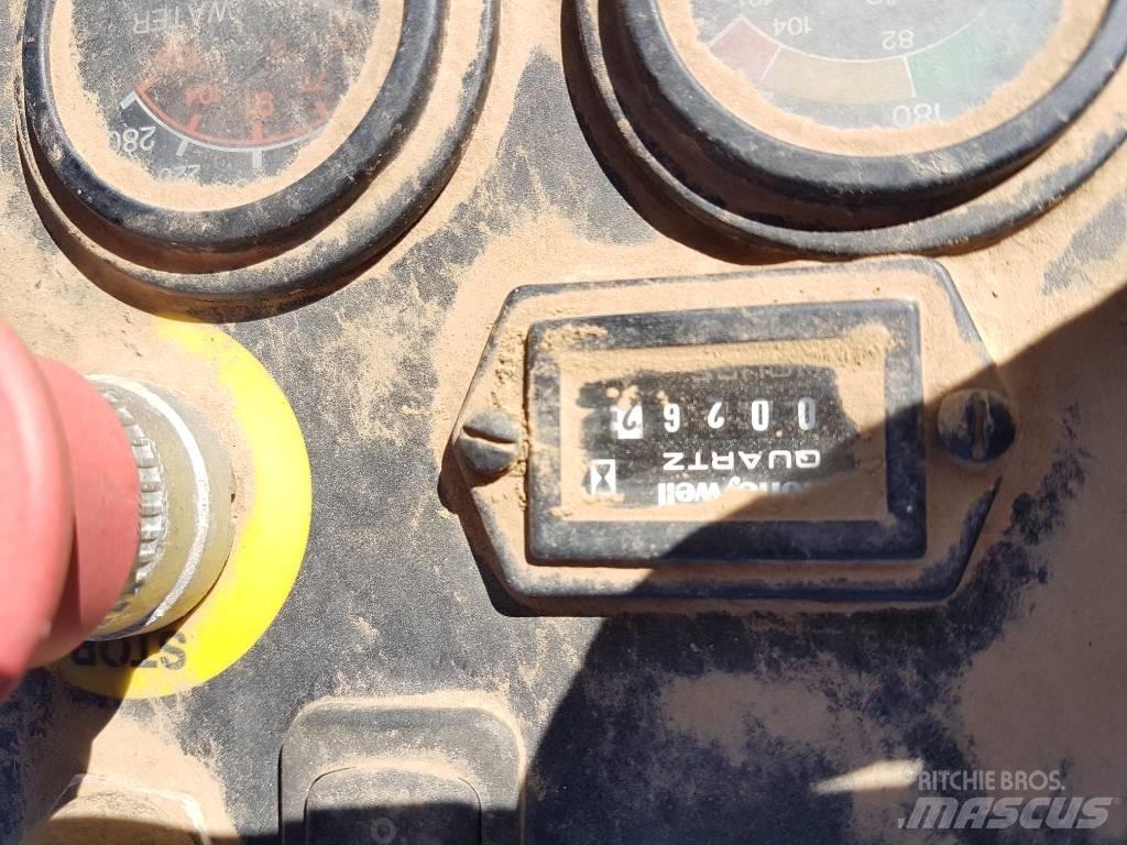 Volvo PT 125 Pneumatikové valce