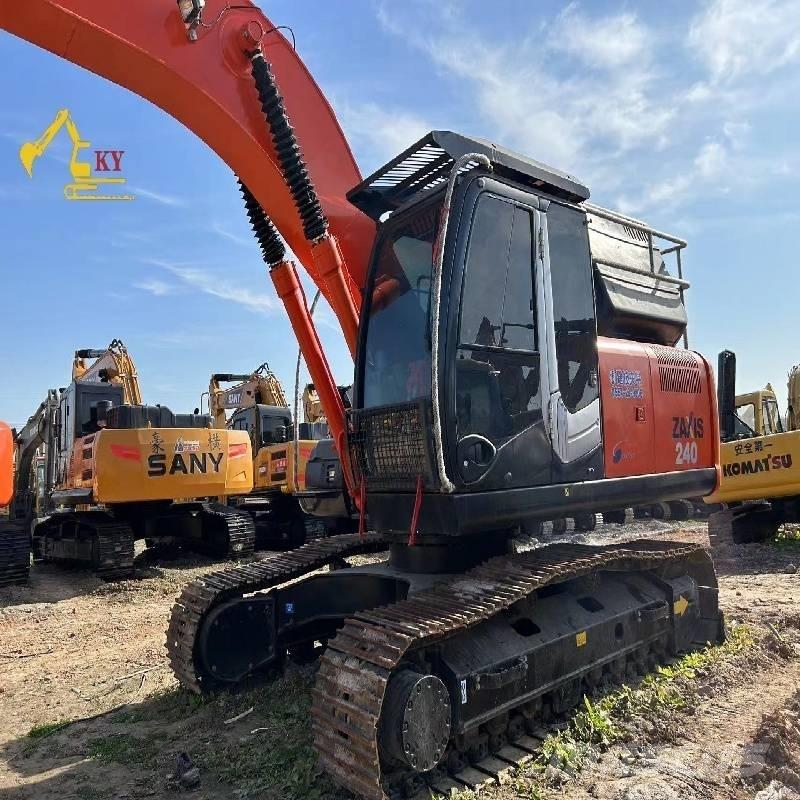 Hitachi ZX 240 Pásové rýpadlá