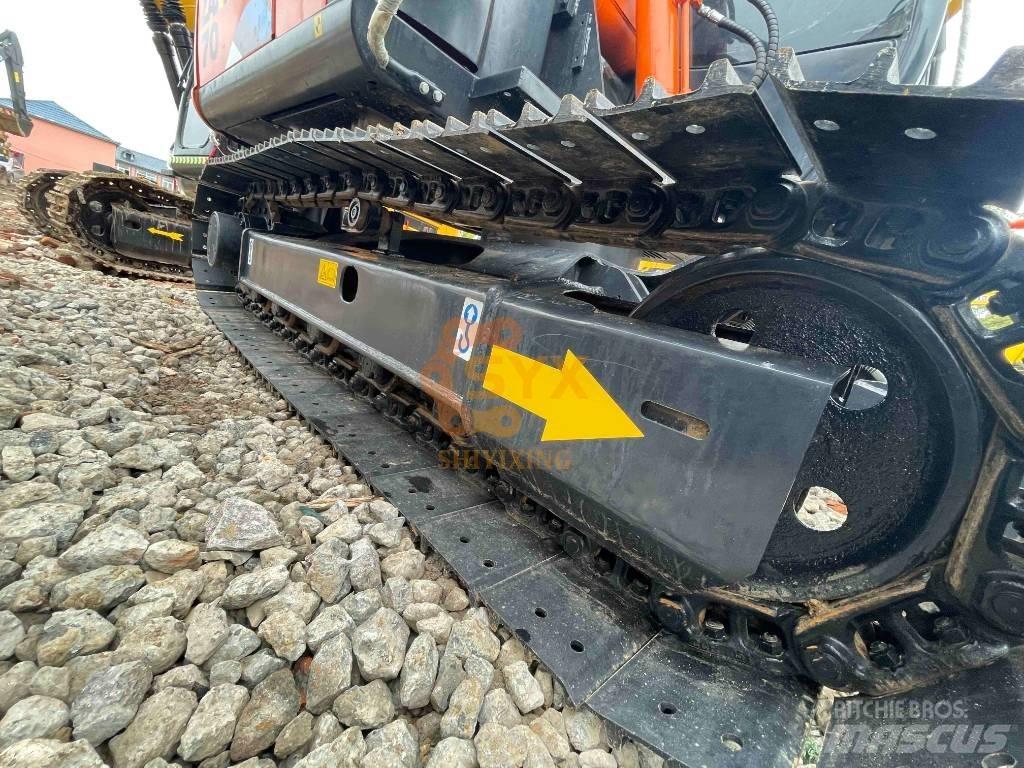 Hitachi ZX 70 Midi rýpadlá 7 t - 12 t
