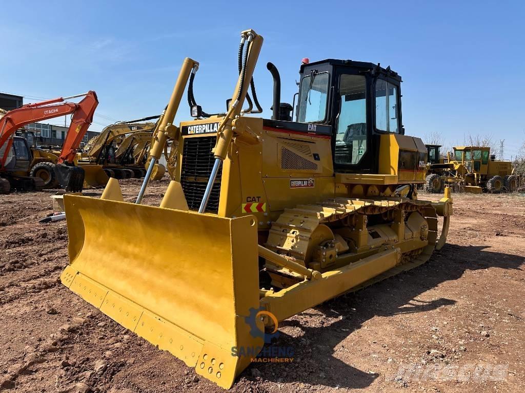 CAT D 6 G Pásové dozéry