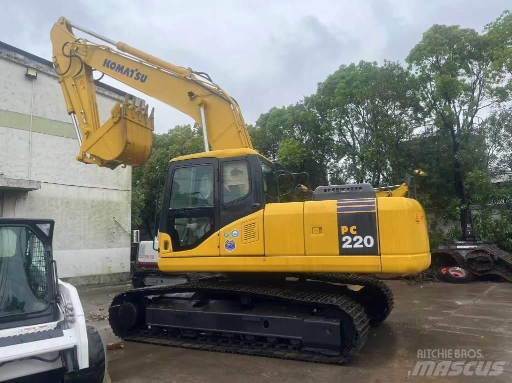 Komatsu PC 220-7 Pásové rýpadlá