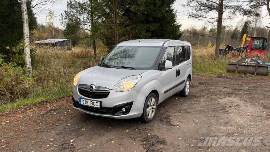 Opel Combo Automobily