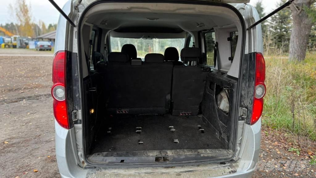 Opel Combo Automobily