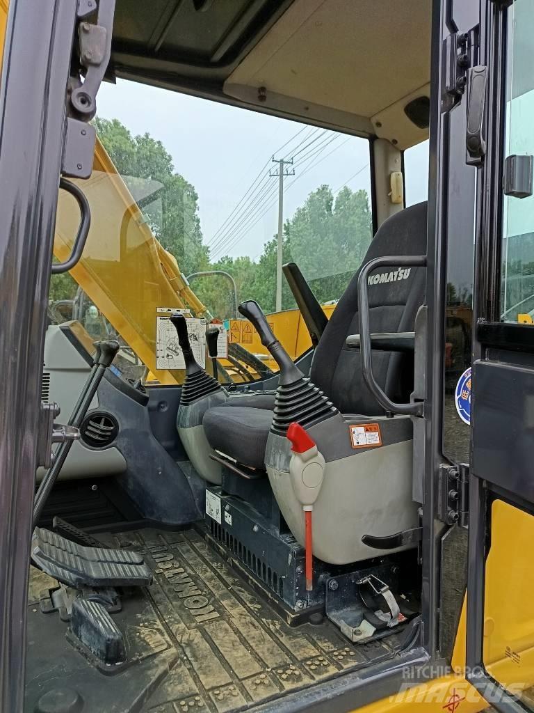 Komatsu PC 70 Pásové rýpadlá