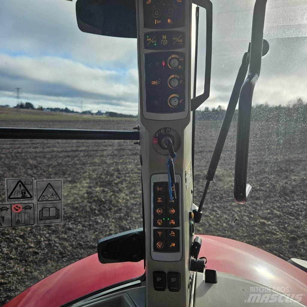 Massey Ferguson 8737 Traktory