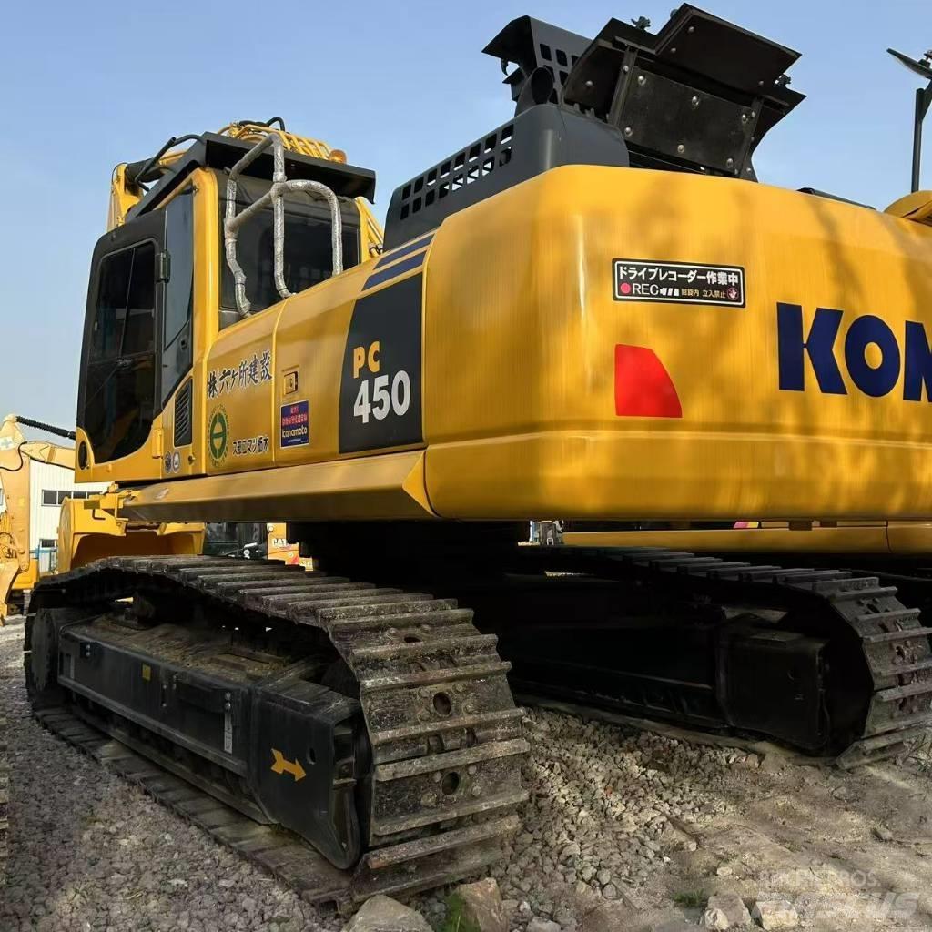 Komatsu 450 Pásové rýpadlá