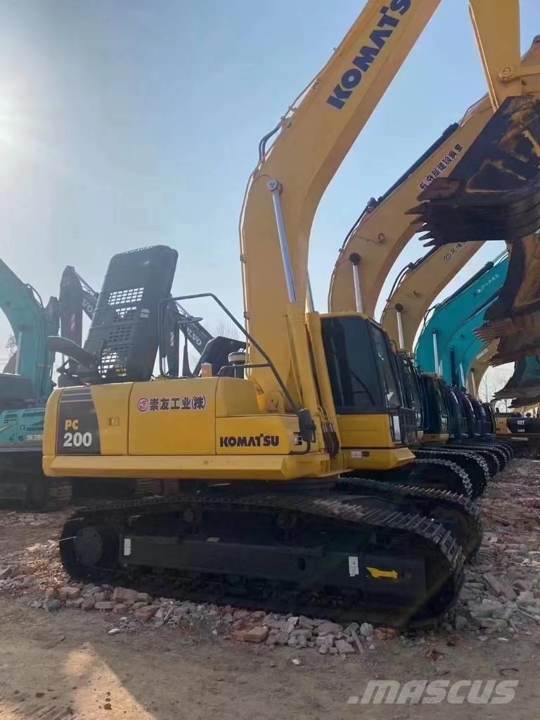 Komatsu pc 220 Pásové rýpadlá
