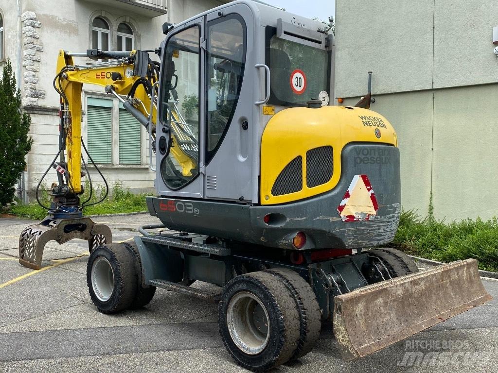 Neuson 6503 WD Kolesové rýpadlá