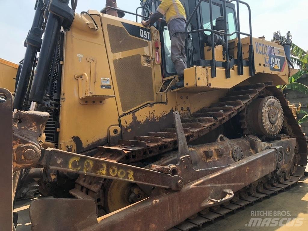 CAT D9T Pásové dozéry