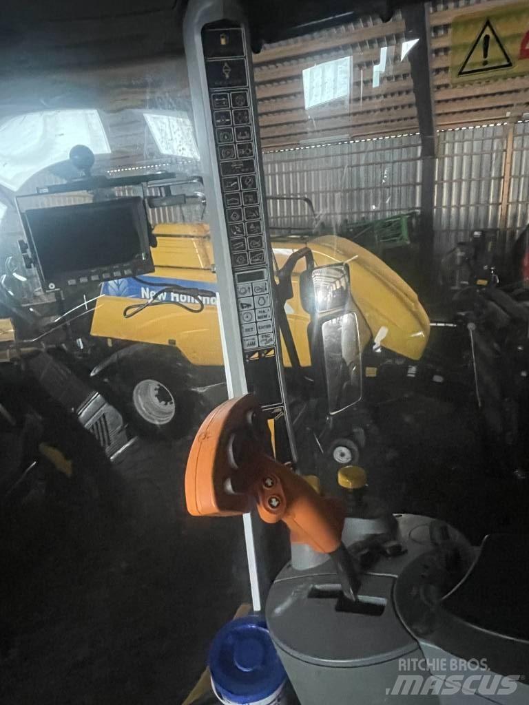 New Holland CS660 Kombinované zberacie stroje
