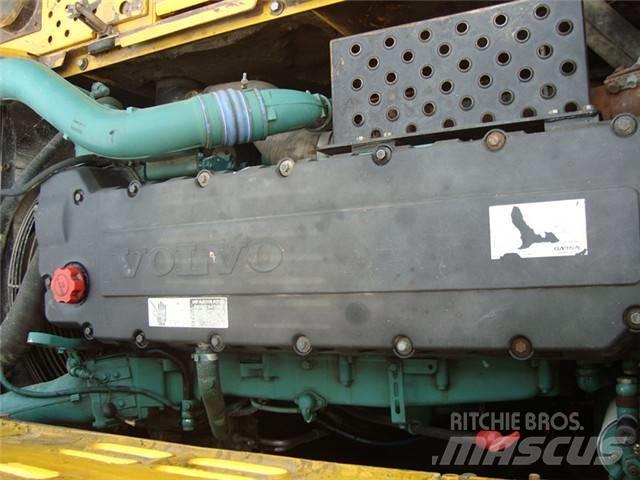 Volvo EC 460 B LC Pásové rýpadlá