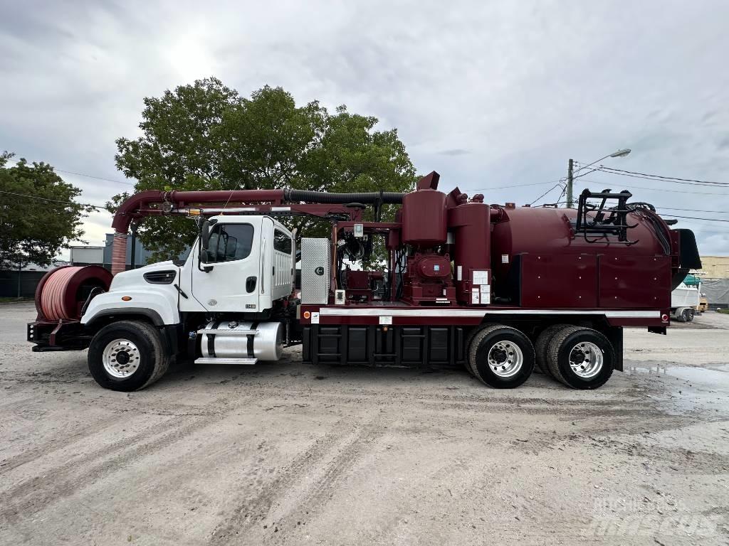 Freightliner 114 SD Kombinované/Čerpacie cisterny