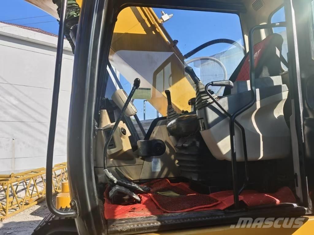 CAT 320 Pásové rýpadlá