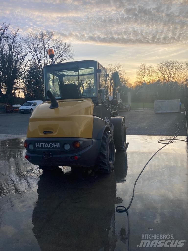 Hitachi ZW 75-6 Kolesové nakladače