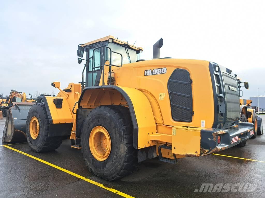 Hyundai HL980 Kolesové nakladače