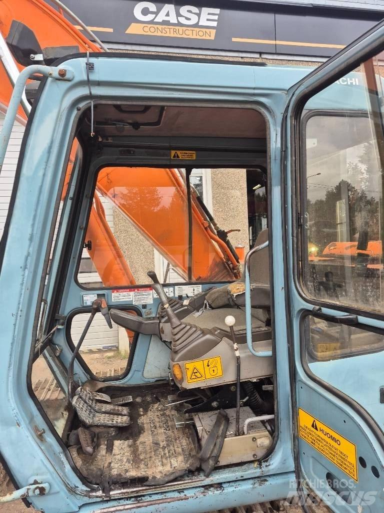 Hitachi EX 200-3 Pásové rýpadlá