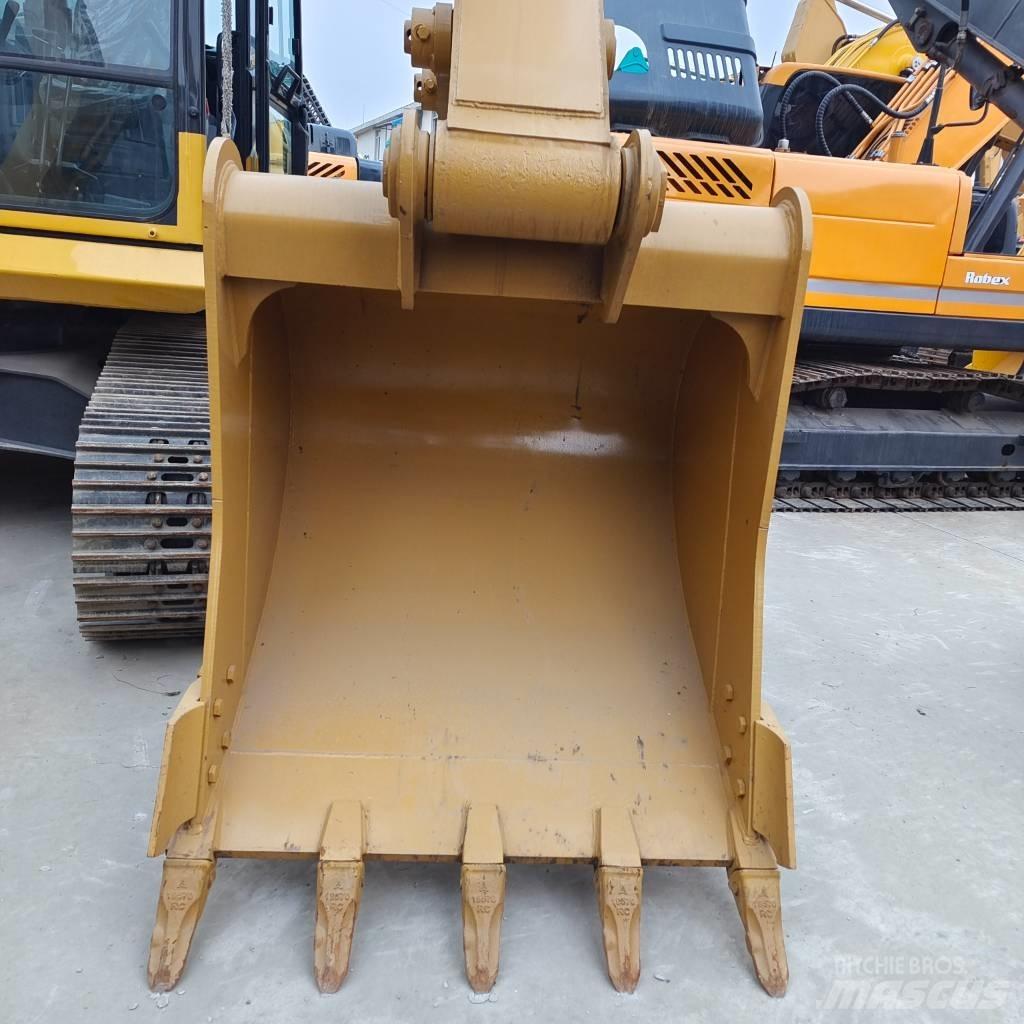 CAT 330 D Pásové rýpadlá