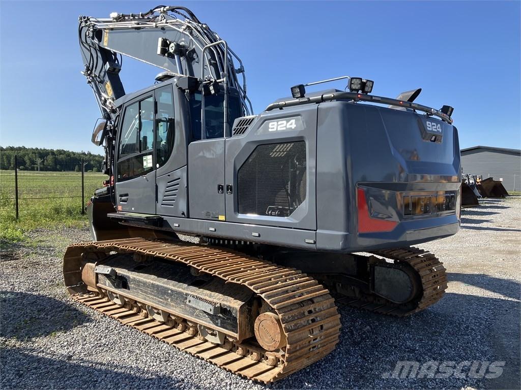 Liebherr R 924 G8 Pásové rýpadlá