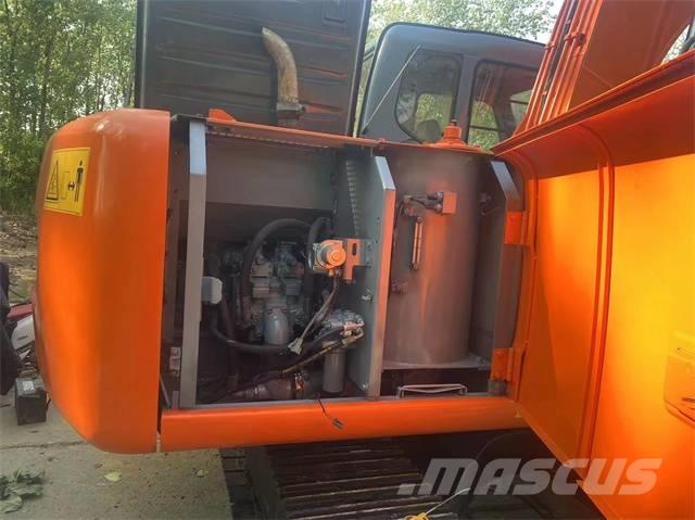 Hitachi EX120 Pásové rýpadlá