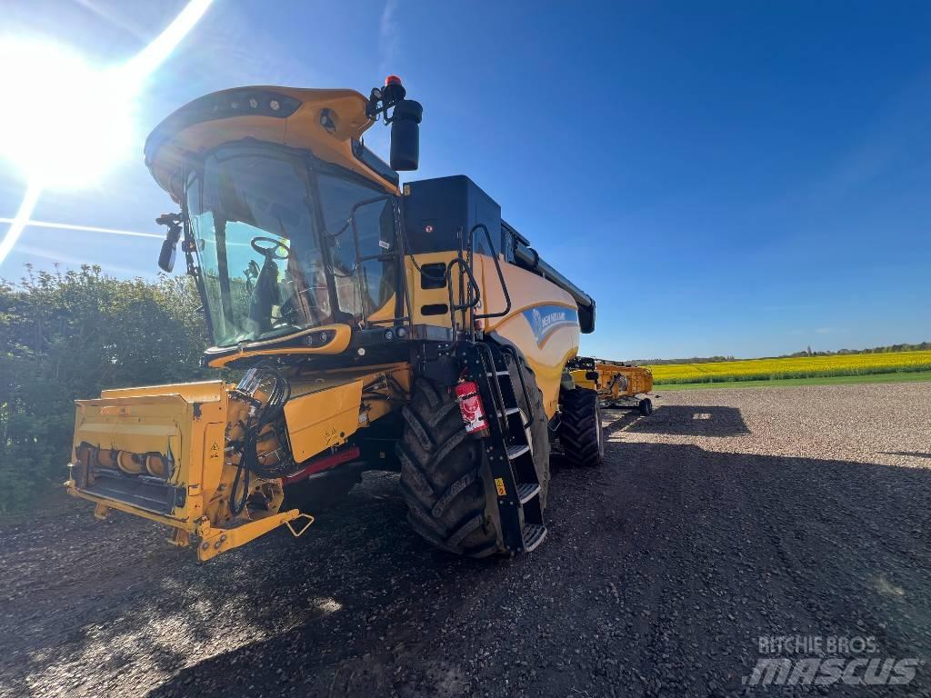 New Holland 8.85 Kombinované zberacie stroje