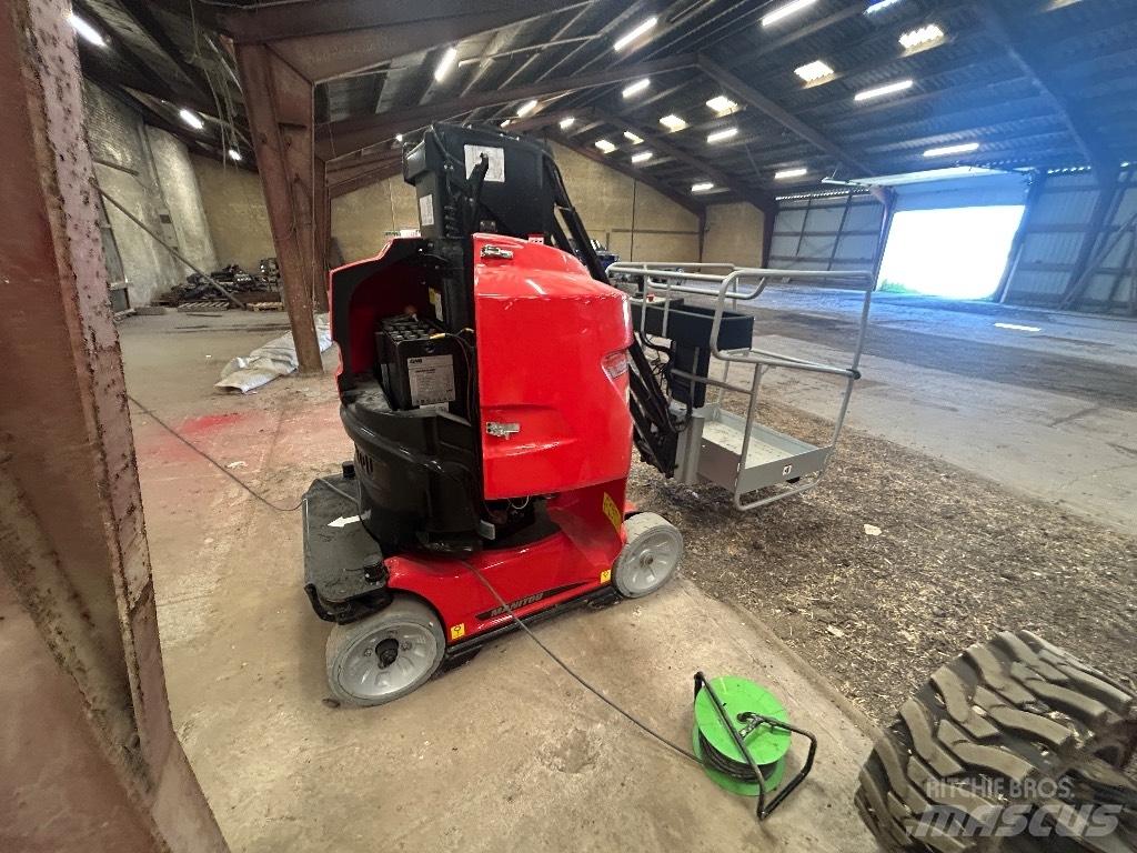 Manitou 100 VJR Vertikálne stĺpové výťahy