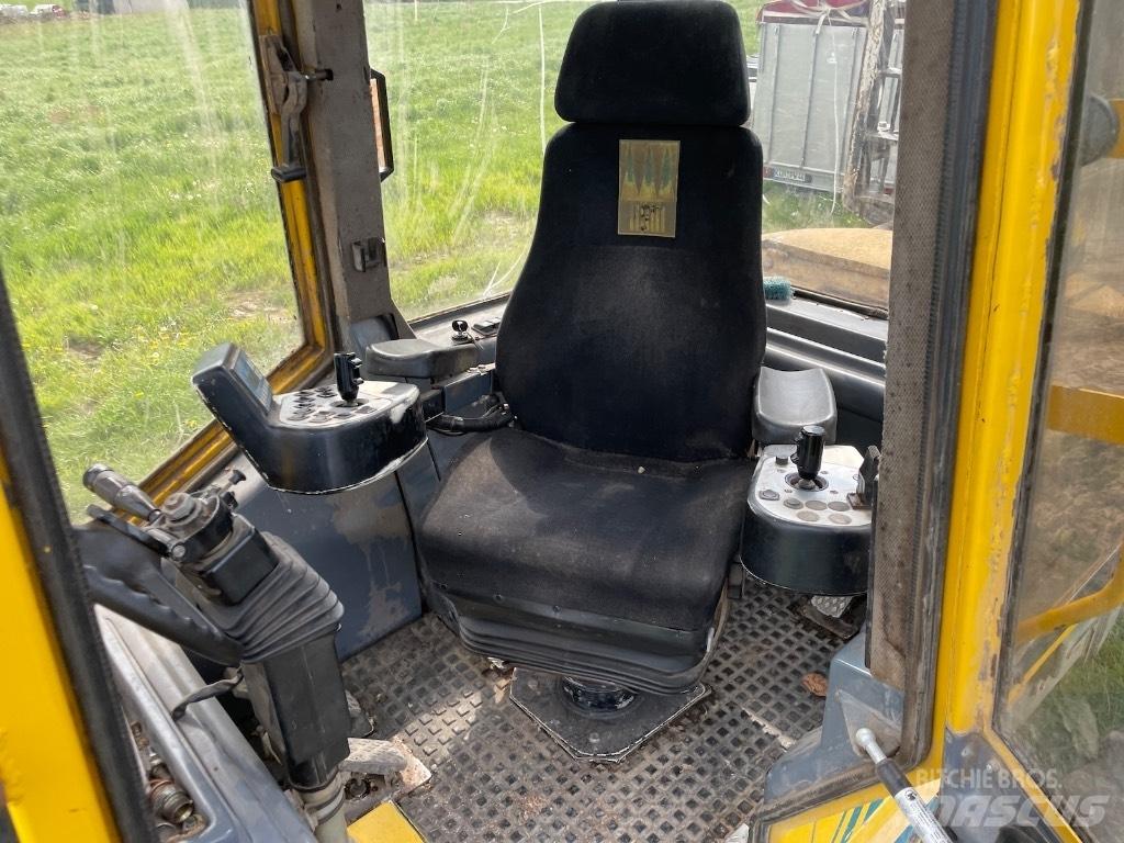 HSM 208 F Lesné traktory