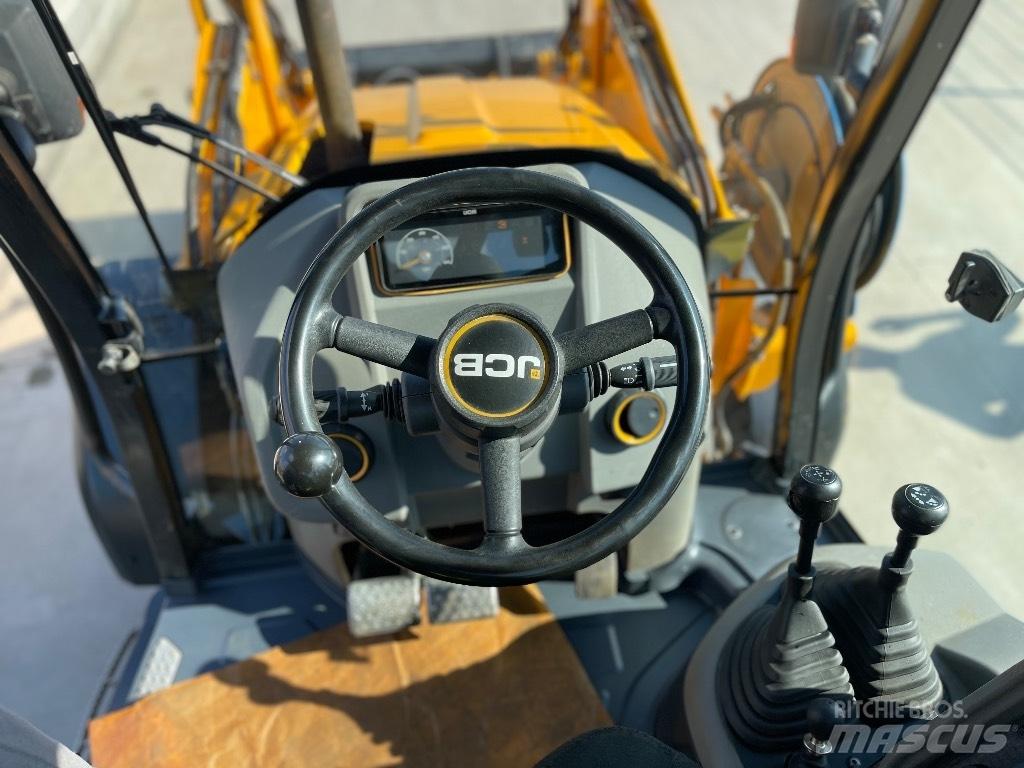 JCB 3 CX / compact Rýpadlo-nakladače