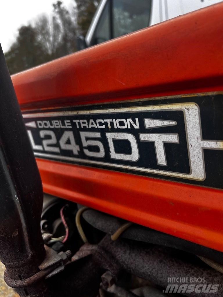 Kubota L 245 Kompaktné traktory