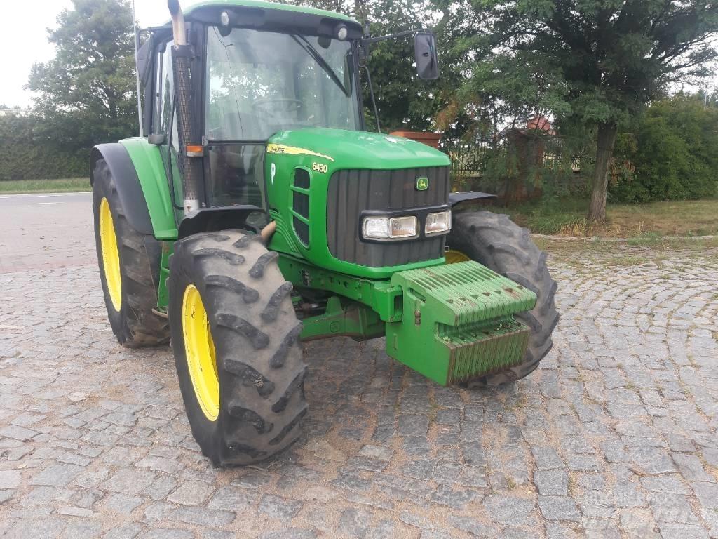 John Deere 6430 Traktory