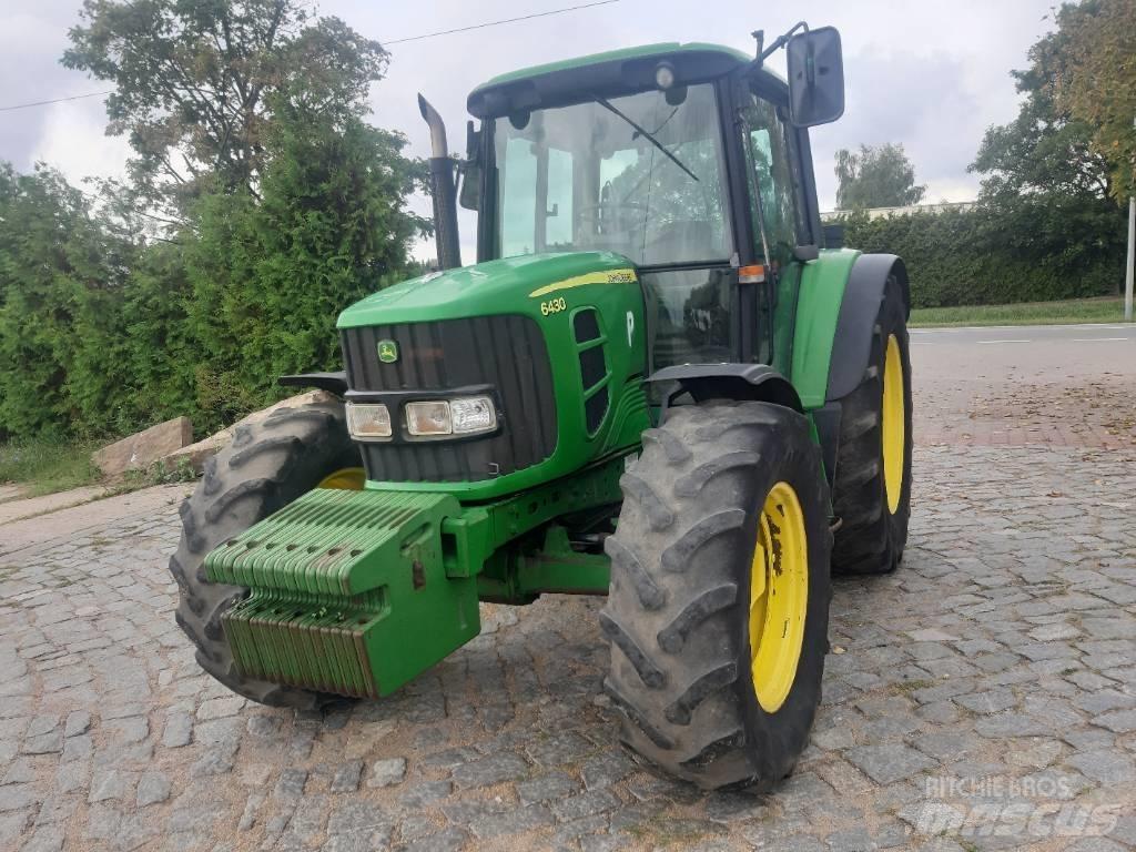 John Deere 6430 Traktory