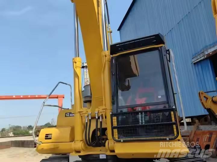 Komatsu PC300 Pásové rýpadlá