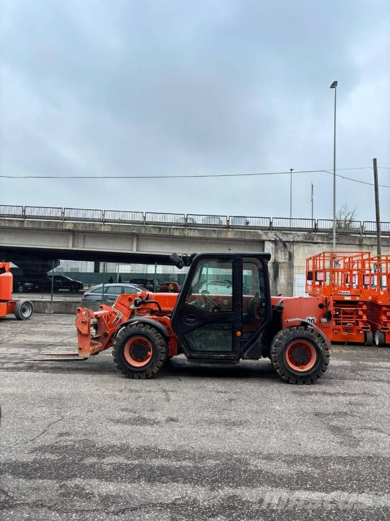 JCB 525-60 Teleskopické manipulátory