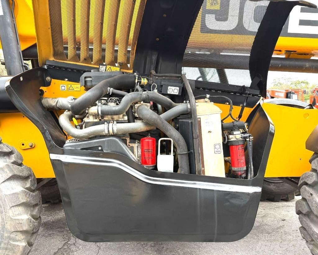 JCB 506-36 Teleskopické manipulátory