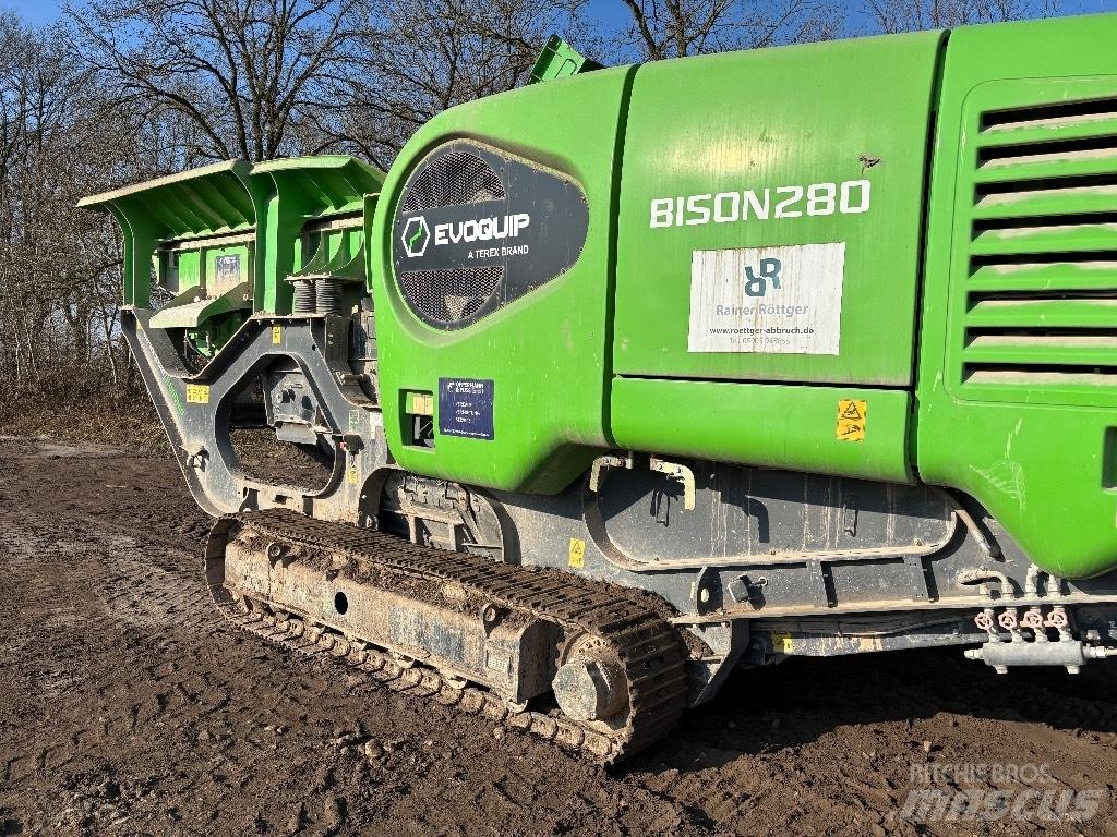Terex BISON 180 Triedičky