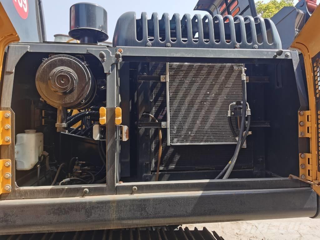 Volvo EC 220 Pásové rýpadlá
