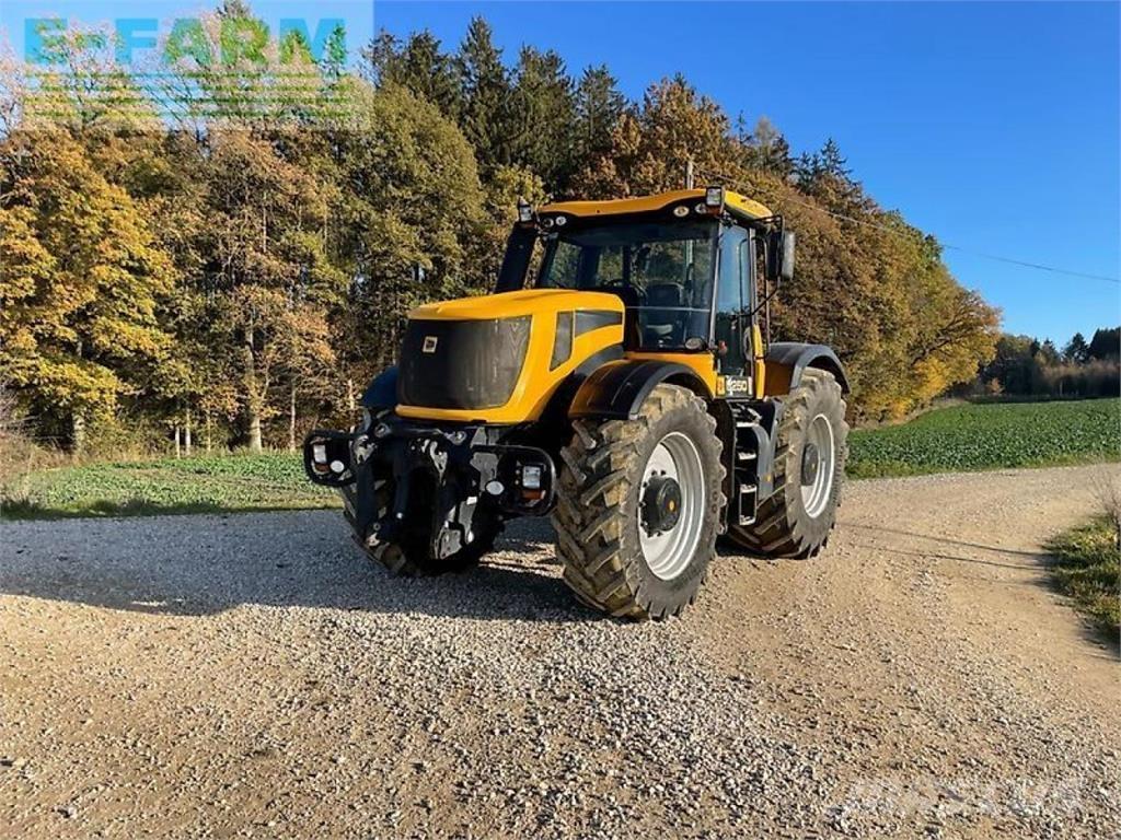 JCB fastrac 8250 Traktory