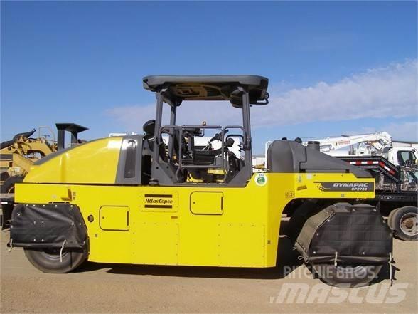 Dynapac CP2700 Pneumatikové valce